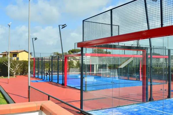 Padel court at Hotel Key Club, Montalto di Castro - photo 2