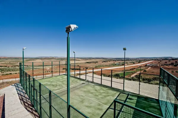 Padelplatz bei Hotel La Caminera Club de Campo, Kastilien-La Mancha - Foto 1