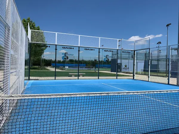 Pista de pádel en Hotel Lasa Sport, Castilla y León - foto 1