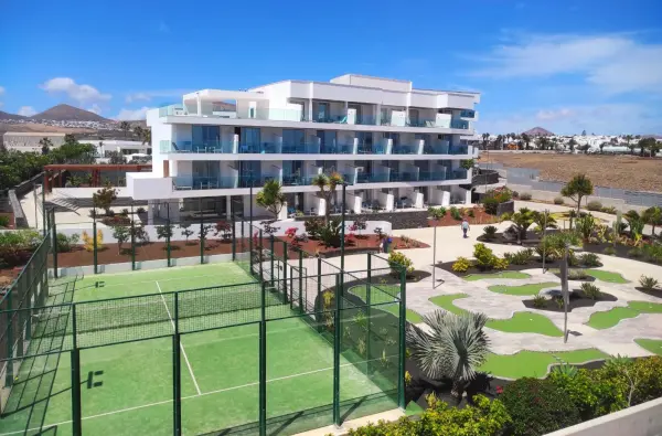Padelplatz bei Hotel Lava Beach, Kanarische Inseln - Foto 1
