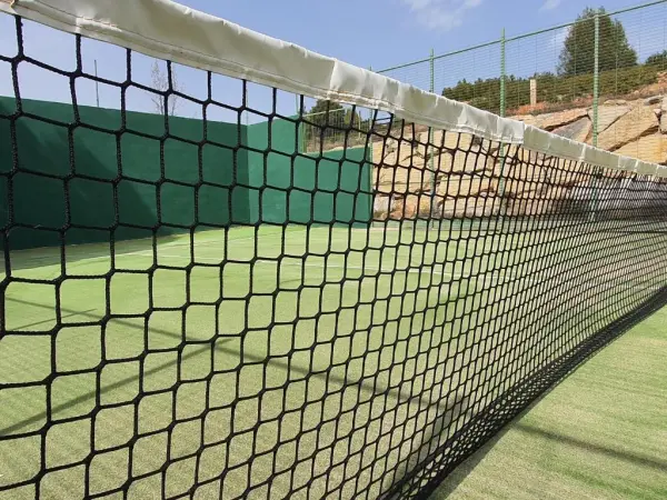 Terrain de padel : Hotel Masía El Molinete, Aragon - photo 1