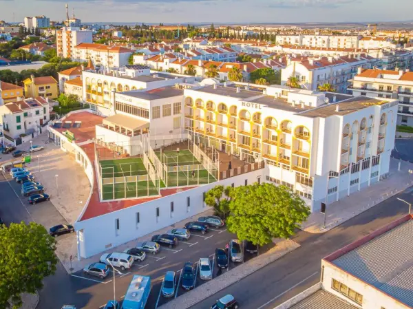 Hotel Melius - hotel photo 1