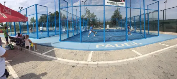 Padelplatz bei Hotel Russia, Skopje - Foto 2