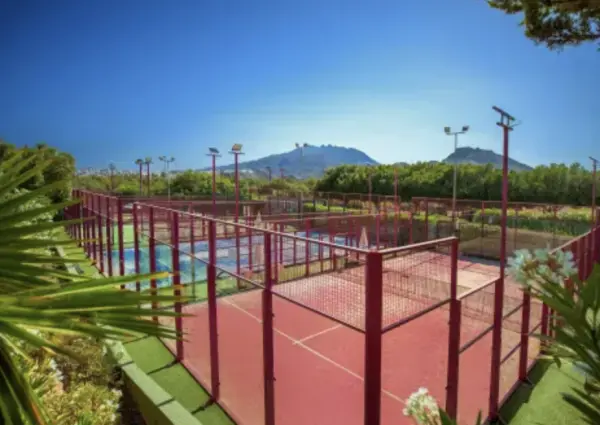 Padelplatz bei Hotel Servigroup Marina Playa, Andalusien - Foto 2