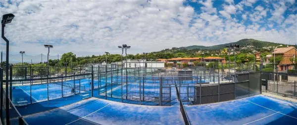 Padelplatz bei Hotel Sorli Emocions, Katalonien - Foto 1