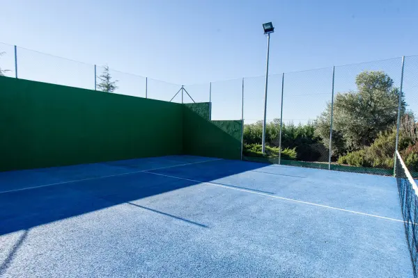 Padel court at Hotel Spa Villa Nazules, Castilla-La Mancha - photo 2