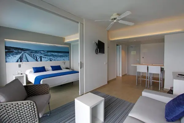 Hotel & Suites Tonga Tower Design - Hotelfoto 3