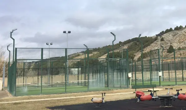 Pista de pádel en Hotel Termas Balneario Termas Pallares, Aragón - foto 1