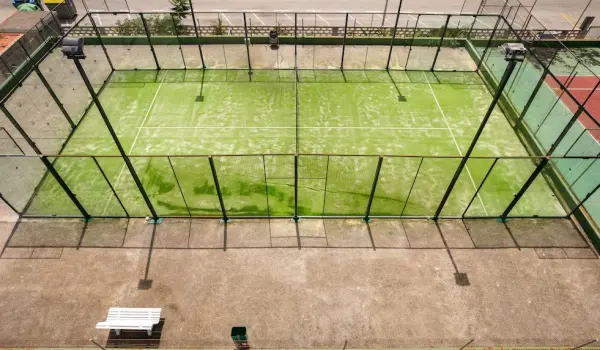 Terrain de padel : Hotel Tres Anclas, Communauté valencienne - photo 3