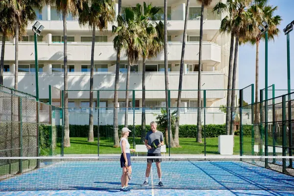 Padelplatz bei Iberostar Waves Cristina, Balearen - Foto 2