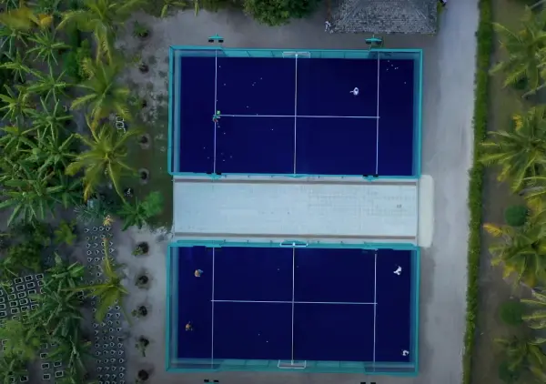 Terrain de padel : Kuredu Resort & Spa, Atoll de Lhaviyani - photo 2