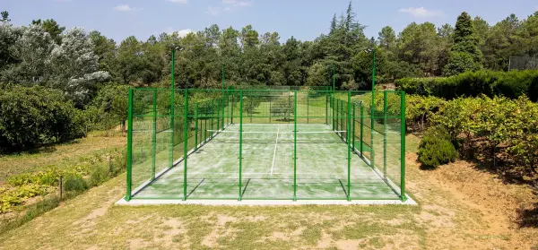 Padelplatz bei L'Era de Can Burguès, Girona - Foto 1