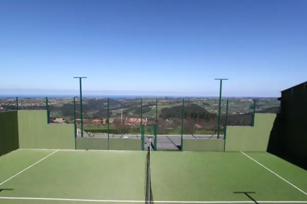 Pista de pádel en La Boz, Nucleo Turístico Rural, Asturias - foto 1