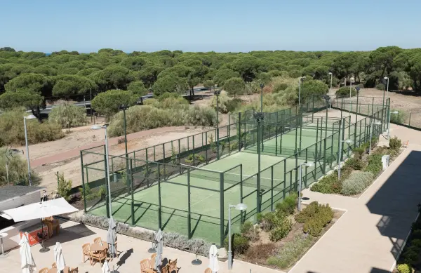 Terrain de padel : Leo Deluxe Punta Umbría, Andalousie - photo 1