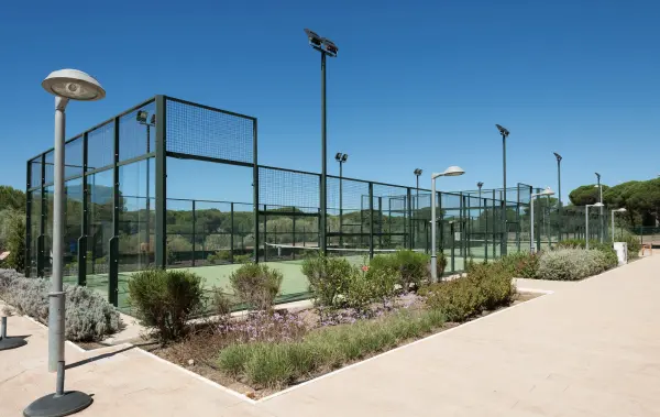 Terrain de padel : Leo Deluxe Punta Umbría, Andalousie - photo 2