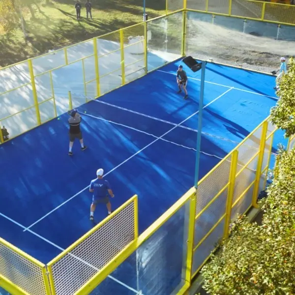 Padelplatz bei Marco Polo Hotel Gudauri, Mzcheta-Mtianeti - Foto 1
