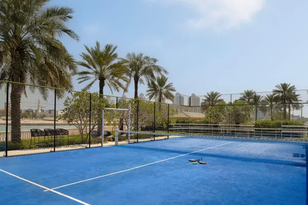Padelplatz bei Marsa Malaz Kempinski, The Pearl, Doha - Foto 2