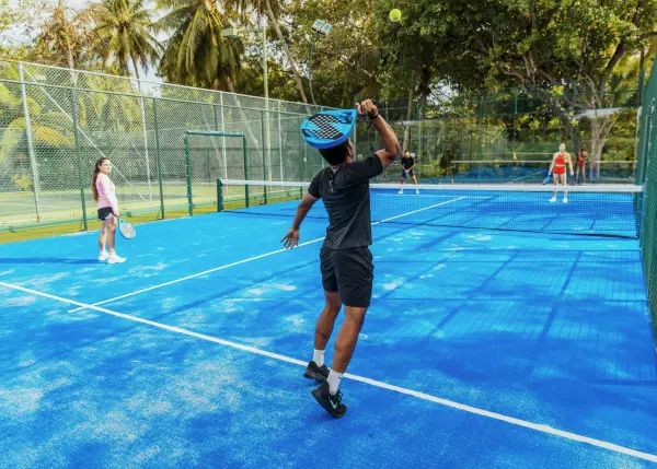 Terrain de padel : Meeru Maldives, Atoll de Malé Nord - photo 3