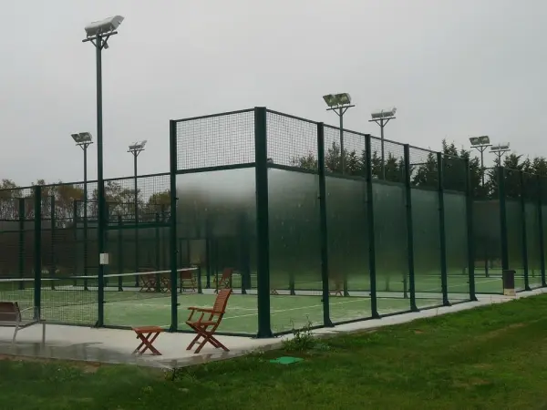Pista de pádel en Moli del Mig by URH, España - foto 3