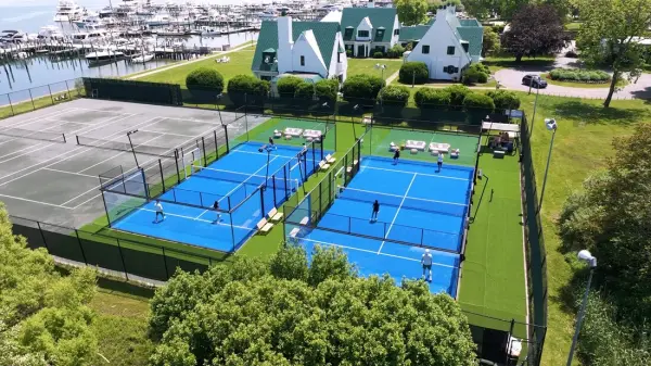 Padelplatz bei Montauk Yacht Club, Montauk - Foto 1