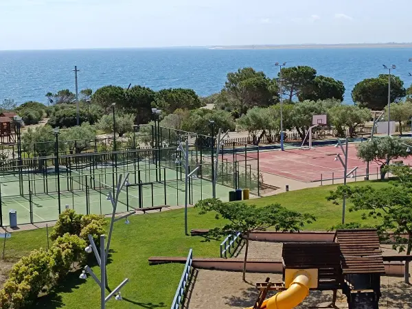 Terrain de padel : Ohtels Les Oliveres, Catalogne - photo 1