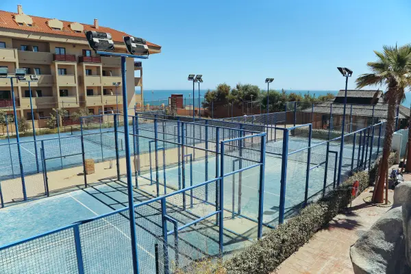 Padelplatz bei Ohtels Mazagon, Andalusien - Foto 1