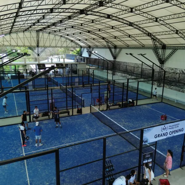 Padelplatz bei Palm Beach Resort, Batangas - Foto 1