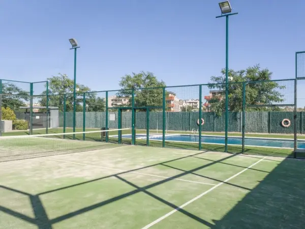 Pista de pádel en Pierre & Vacances Torredembarra, Cataluña - foto 2
