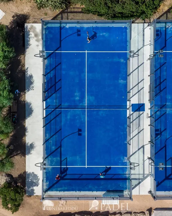 Padelplatz bei Residence Hotel Lu Nibareddu, Porto San Paolo - Foto 1