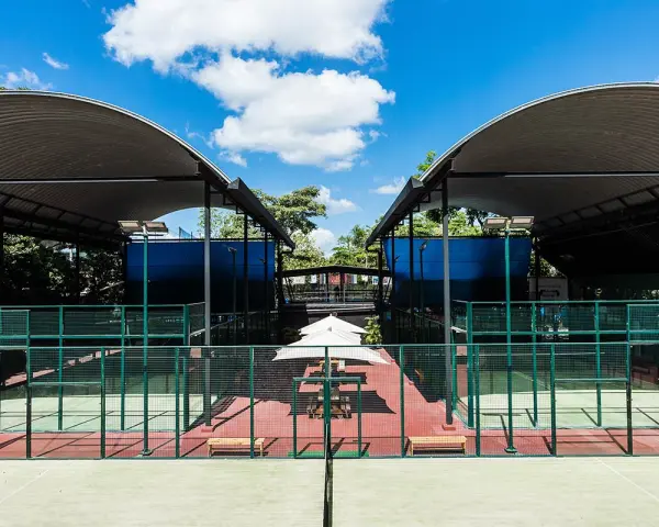 Padelplatz bei Riande Aeropuerto Hotel Casino, Provinz Panamá - Foto 1