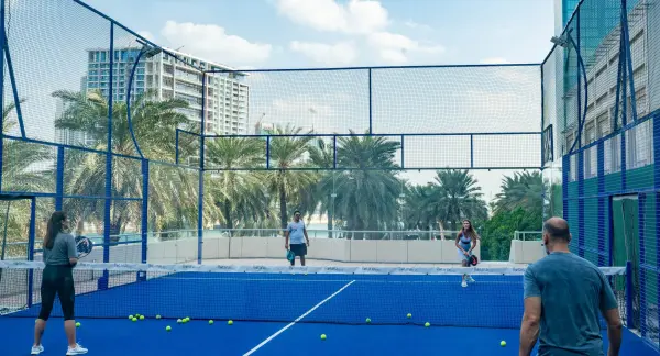 Padelplatz bei Saadiyat Rotana Resort and Villas, Abu Dhabi - Foto 1