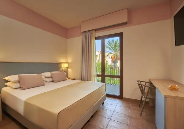 Serenusa Resort - hotel photo 2