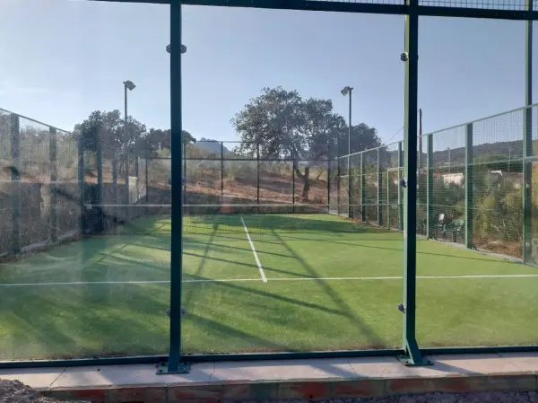 Padelplatz bei Sierra hornachos, Extremadura - Foto 1