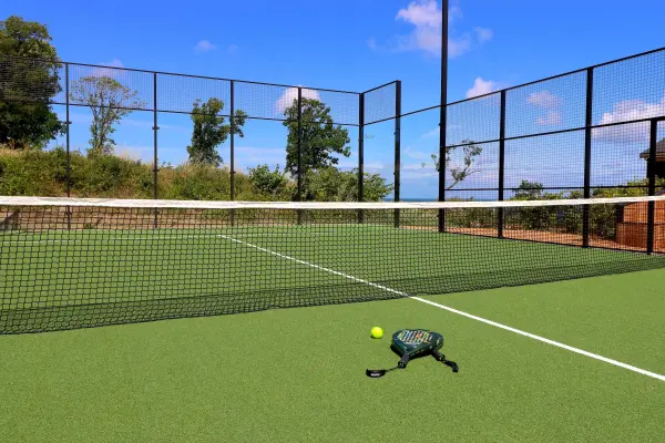 Padelplatz bei Stammershalle Badehotel, Gudhjem - Foto 1