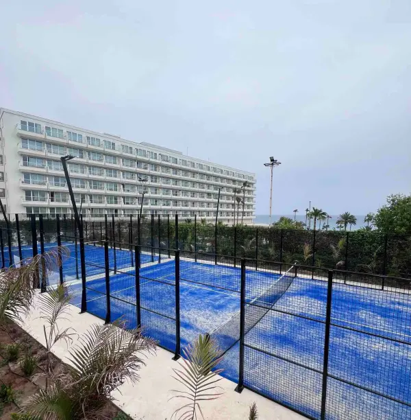 Padelplatz bei Sunrise Beach Hotel, Protaras - Foto 2