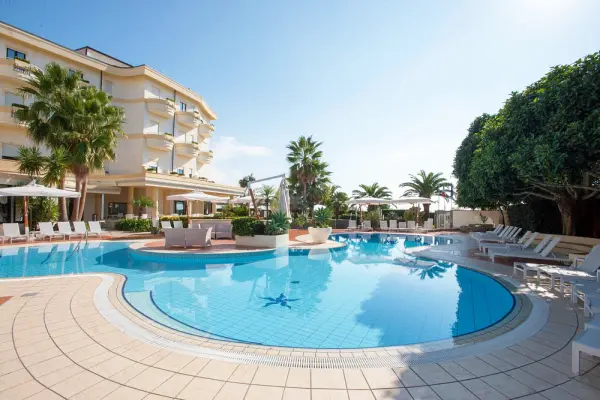 Sunshine Club Hotel & Spa - foto 1 del hotel