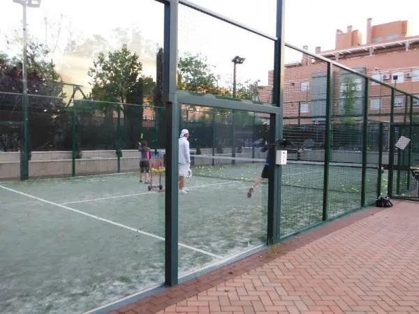 Padelplatz bei TaCH Madrid Airport, Madrid - Foto 1