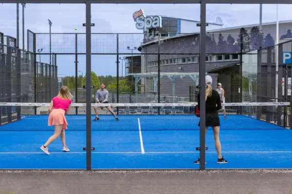 Terrain de padel : Tahko Spa Hotel, Savonie du Nord - photo 2