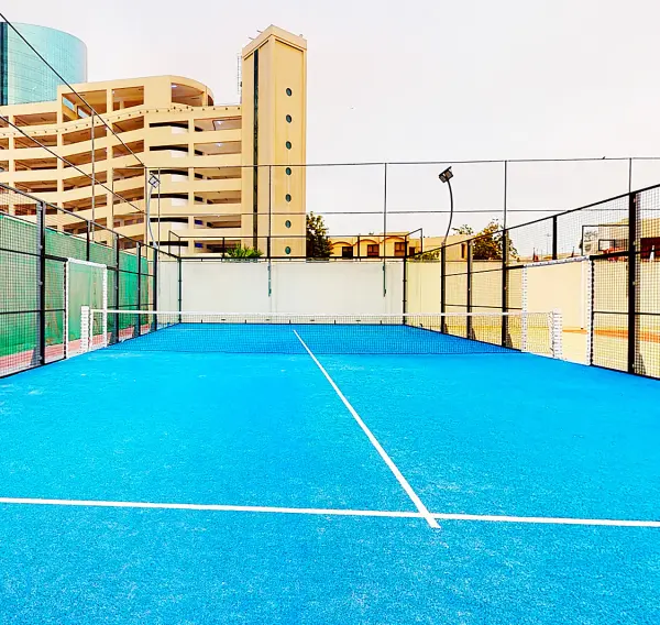 Pista de pádel en The Diplomat Radisson Blu Residence, Gobernación de la Capital - foto 1