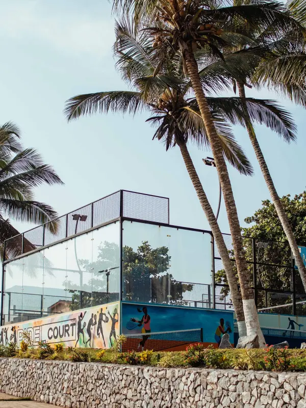 Padelplatz bei Tills Beach Resort, Gomoa Fetteh - Foto 1