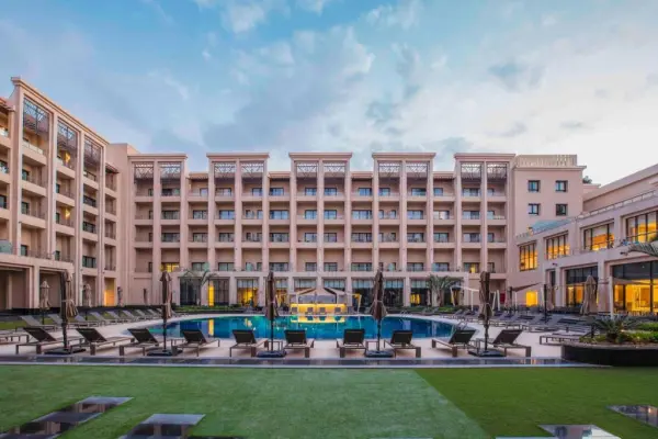 Triumph Luxury Hotel - Hotelfoto 1