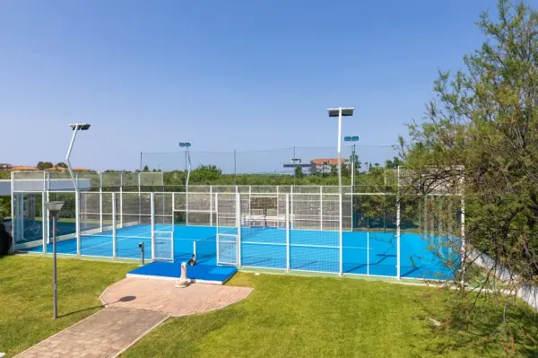 Padelplatz bei Valtur Il Cormorano Resort & Spa, Grisolia - Foto 1