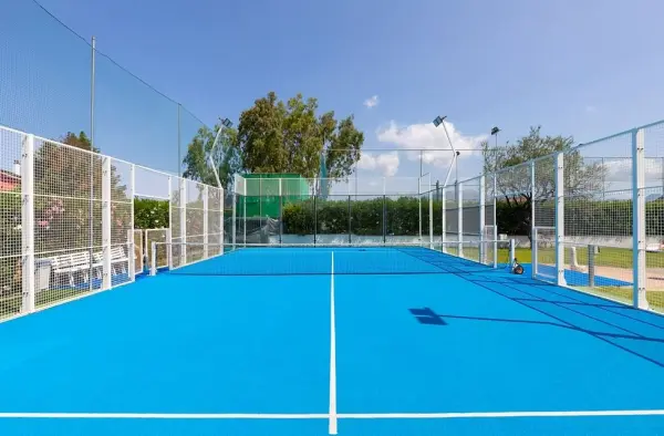 Padelplatz bei Valtur Il Cormorano Resort & Spa, Grisolia - Foto 2