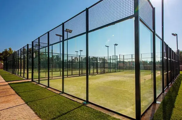 Pista de pádel en Vell Marí Hotel & Resort, Islas Baleares - foto 3