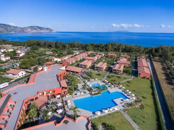 VOI Baia di Tindari Resort - Hotelfoto 2