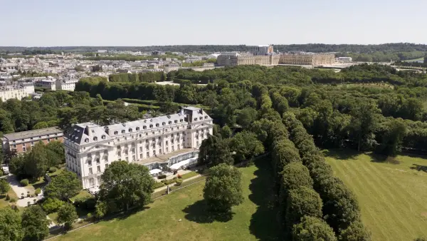 Waldorf Astoria Versailles - Trianon Palace - hotel photo 1
