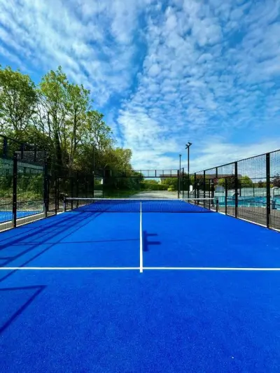 Pista de pádel en Woodlands Hotel & Leisure Centre, Munster - foto 1